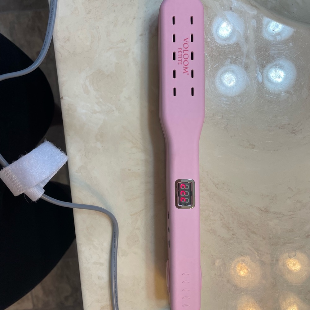 Voloom Petite Hair Volumizing Iron
